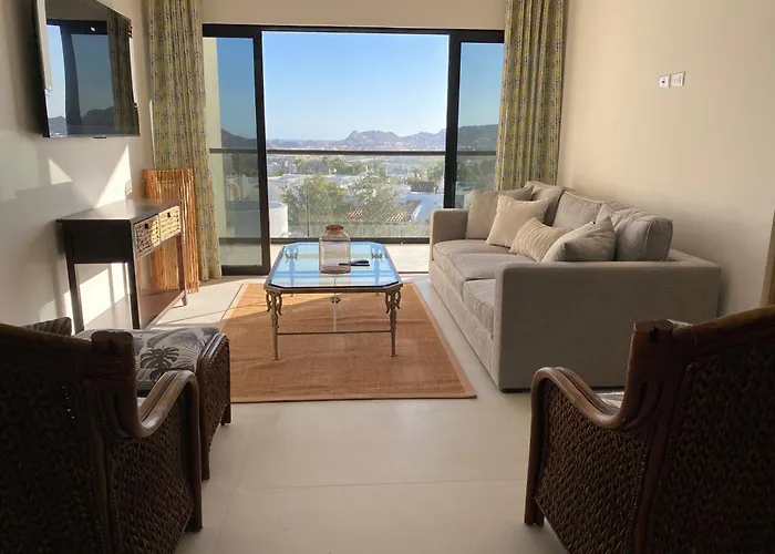 Sunset View Penthouse 302 Apartment